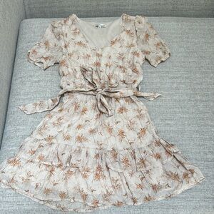 Moon River Ruffle dress Floral size s